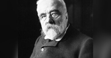 "Il va incarner l'école du roman national" : Ernest Lavisse, créateur de manuels d'histoire et figure de l'instruction publique sous la IIIe République