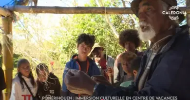 Immersion culturelle en centre de vacances à Ponérihouen, dans l’intimité des fleurs de forêt à Pomémie… Le JT du 14 août de Caledonia