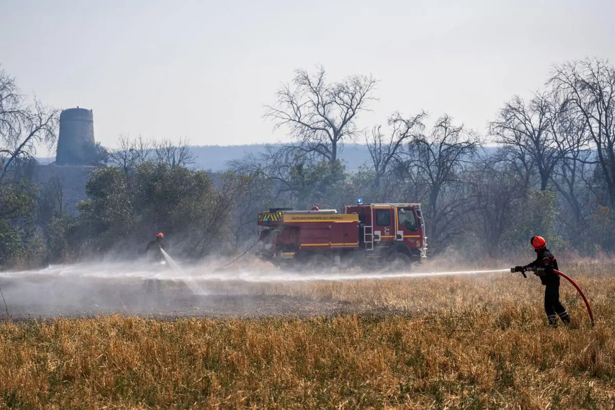 Incendie dans l’Aude : le feu « pas maîtrisé » avant dimanche soir, conditions météo préocuppantes... Le point sur la situation