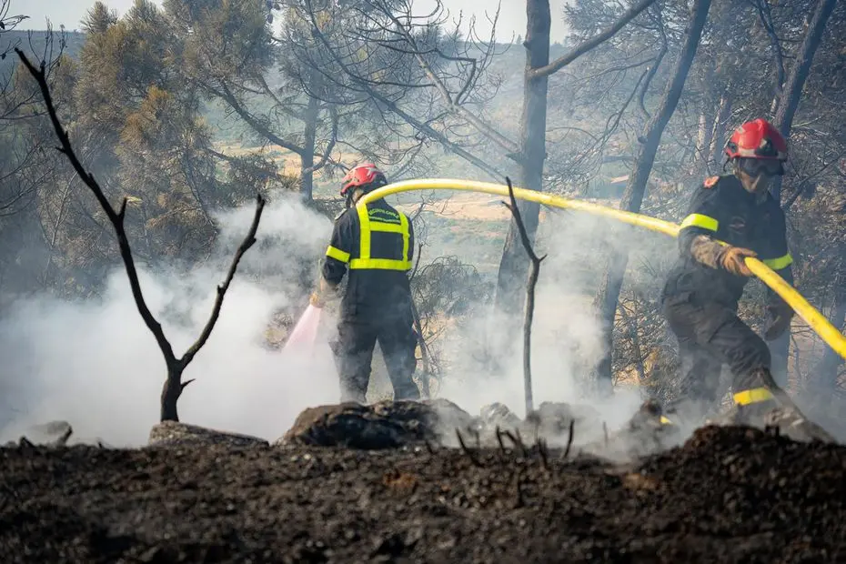 Incendie meurtrier dans l'Aude : le feu est désormais "maîtrisé" annonce la Préfecture