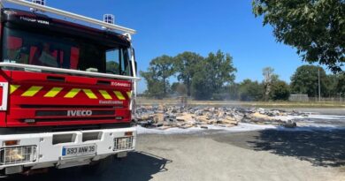 Incendies multiples à Montenay : la N12 fermée à la circulation