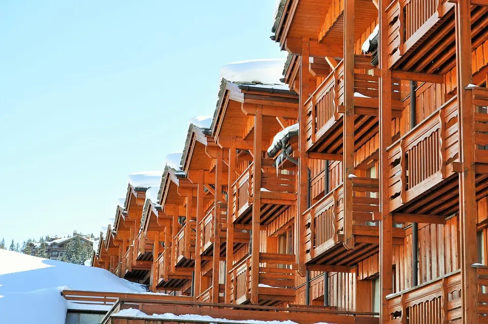 Auvergne-Rhône-Alpes, Lyon, Annecy, Alps, volcano, lake, mountain, ski, village