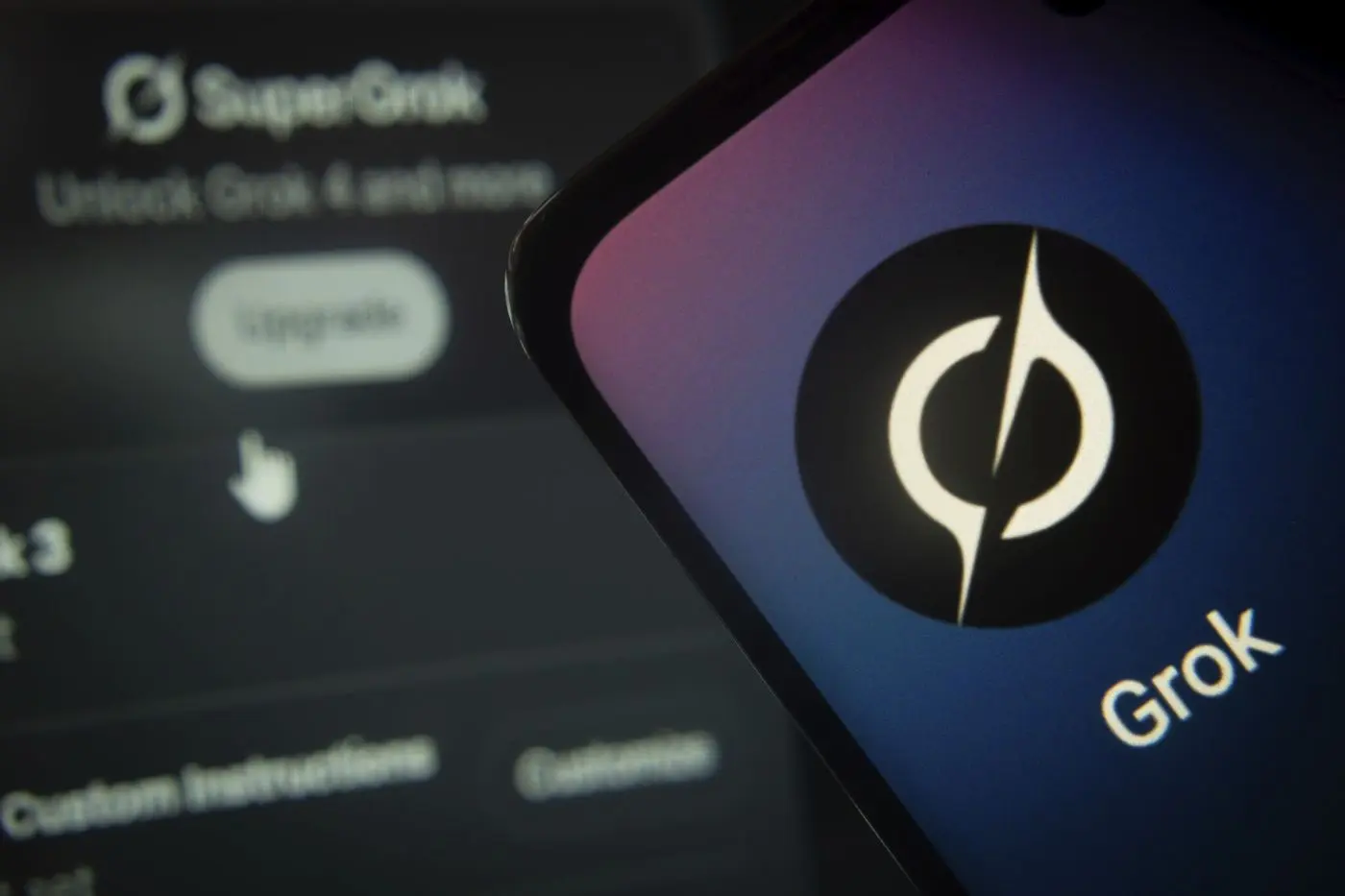 Intelligence artificielle : Elon Musk accuse Apple et OpenAI de pratiques anticoncurrentielles
