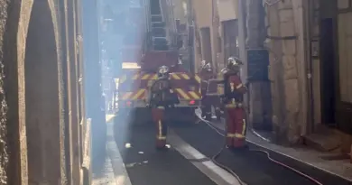 Intervention des pompiers en centre-ville de Mende : le feu a pris dans le conduit du four d’un restaurant