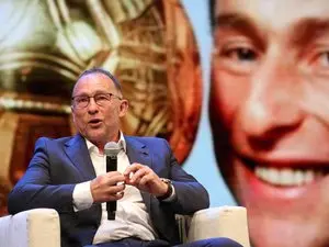 JPP revient : Jean-Pierre Papin rejoint L’Intégrale foot et Rothen s’enflamme sur RMC