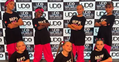 "J'ai vu tout le monde pleurer" : quand de jeunes danseuses disputent les championnat du monde de hip hop en Angleterre