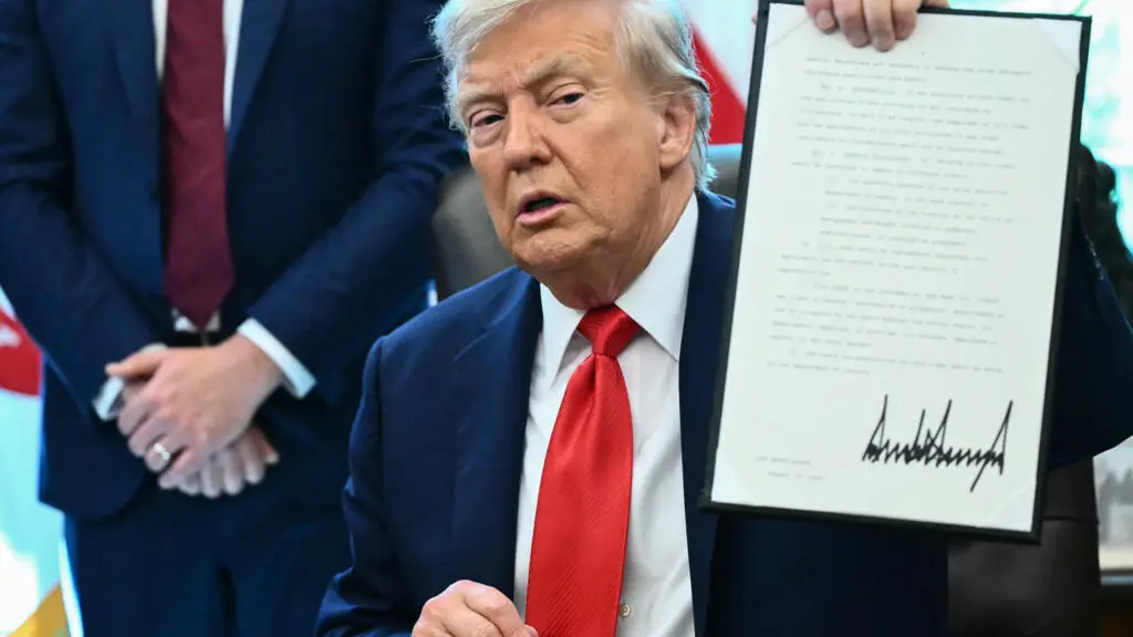 "Je ne suis pas un dictateur" : Donald Trump réfute les accusations d'autoritarisme