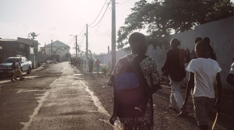 « Je veux aider des jeunes à réussir » : à Mayotte, des enseignants font leur première rentrée