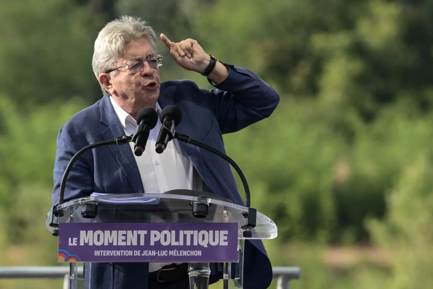 Jean-Luc Mélechon souhaite que « les syndicats appellent à une grève générale » le 10 septembre