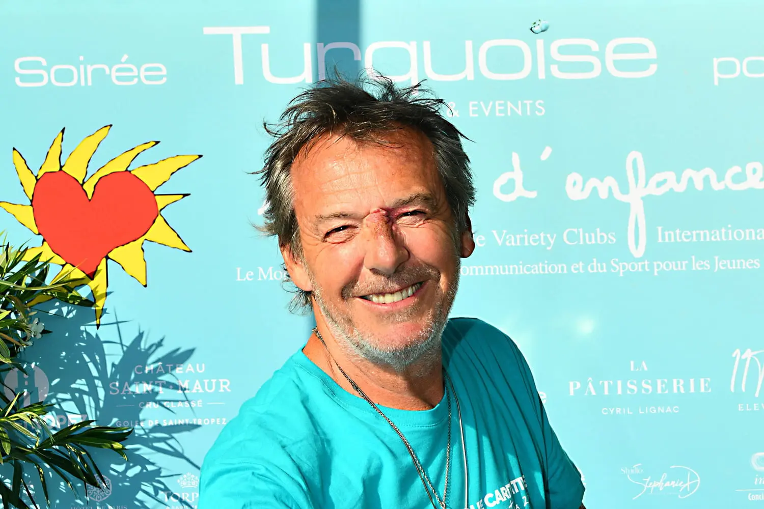 Jean-Luc Reichmann proche des Maîtres de midi en dehors du plateau ? Ce rituel une fois par an...