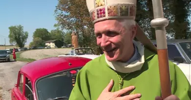 "Jésus est mon airbag" : pour la Saint-Christophe, les voitures se bénissent "pour se sentir plus protégé lors des voyages"