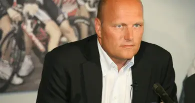 «J’étais dopé jusqu’au cou» : pourquoi le vainqueur du Tour de France 1996, Bjarne Riis, conserve son titre malgré ses aveux ?