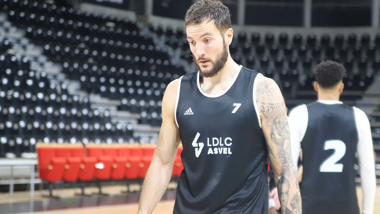 Joffrey Lauvergne quitte officiellement l'ASVEL, Nando de Colo annonce sa future retraite