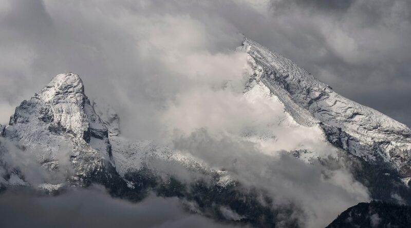 Auvergne-Rhône-Alpes, Lyon, Annecy, Alps, volcano, lake, mountain, ski, village