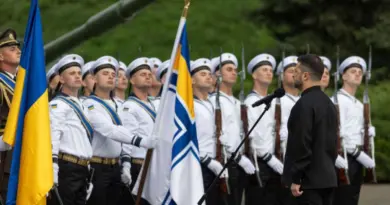 Journée du drapeau ukrainien : "Kyiv ne reculera pas dans la lutte pour son territoire"