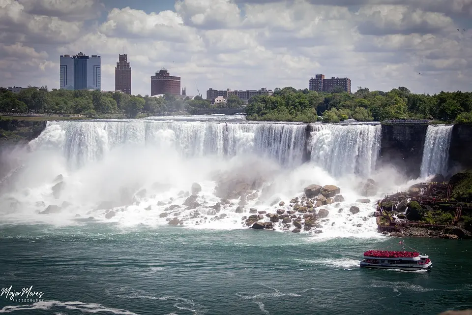 Canada, nature, mountains, Niagara Falls, Northern Lights, maple leaf, cityscape
