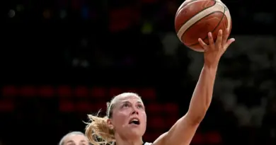 Julie Allemand encensée par sa coach : 'Impossible de la sortir du terrain, elle est tellement intelligente' - RTBF Actus