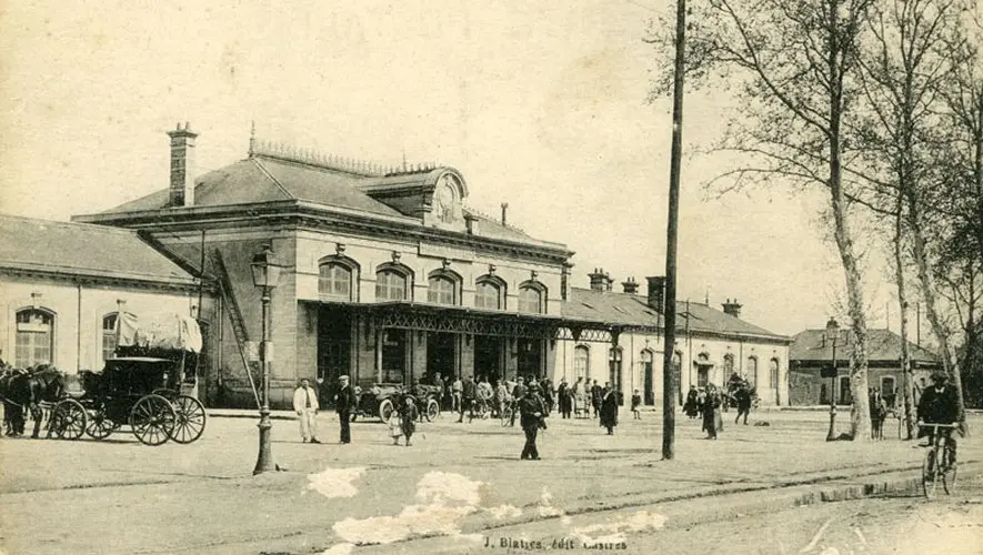 Jusqu’à 500 cheminots et 52 machines : il y a 160 ans, l’arrivée du train bouleversait le quotidien des Castrais