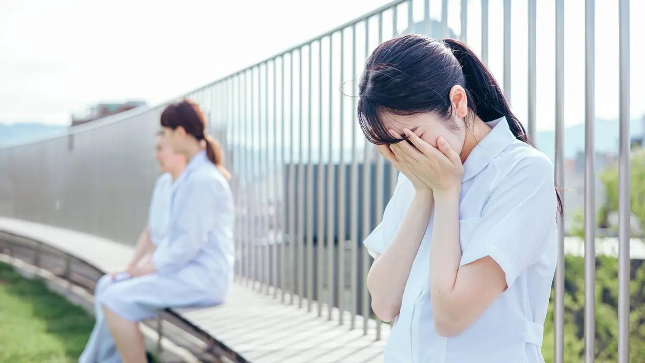 « Karôshi » et troubles mentaux liés au travail : une enquête du ministère de la Santé