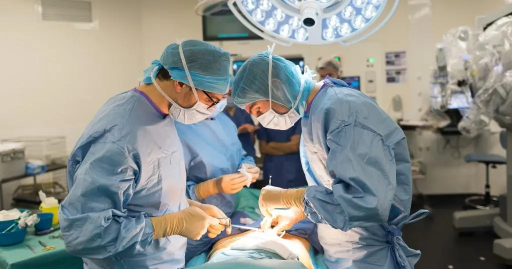 L'IA pourrait rendre les médecins moins bons, selon une étude