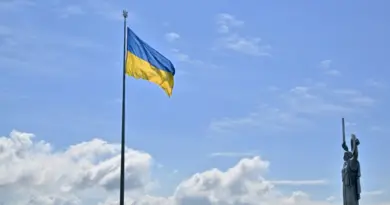 L'Ukraine lance une série d'attaques contre la Russie le jour de son indépendance