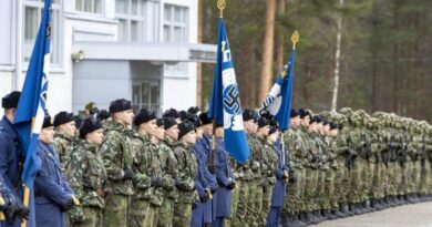 La Finlande va retirer les croix gammées de l'emblème de son armée de l'air