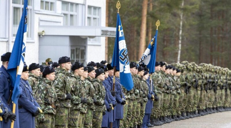 La Finlande va retirer les croix gammées de l'emblème de son armée de l'air