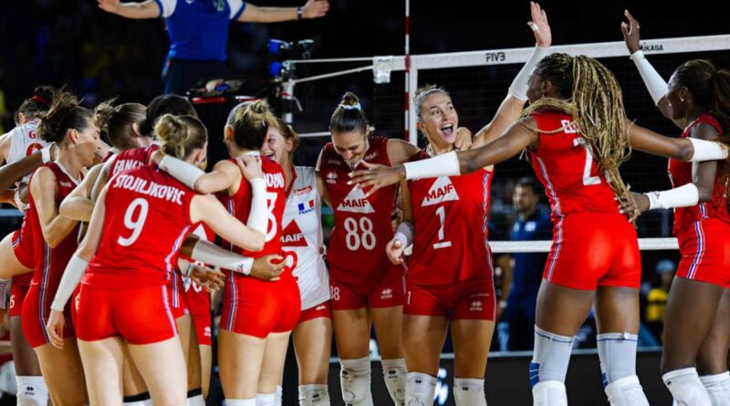 La France 2e de sa poule derrière le Brésil et en attente de son adversaire en huitièmes de finale du Mondial