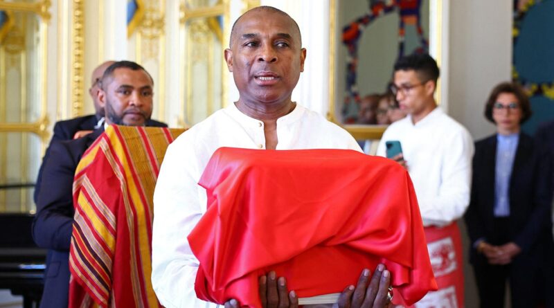 La France restitue à Madagascar trois crânes de l’époque coloniale, dont celui présumé d’un roi décapité