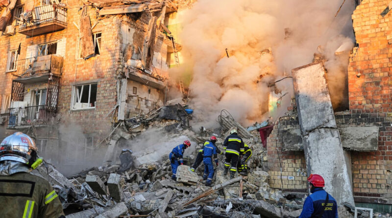 La Russie s’intéresse aux négociations pour l’Ukraine tout en la bombardant…