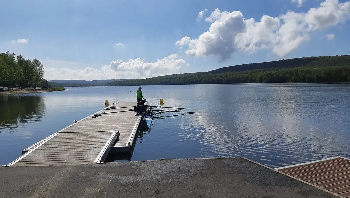 La baignade interdite au Lac des Vieilles-Forges dans les Ardennes, après des cas de baigneurs tombés malades - ici