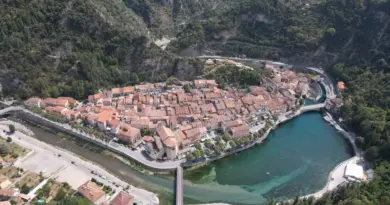 La consommation d'eau est cinq fois trop importante dans sa commune du sud de la France, le maire appelle à la raison
