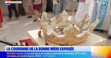 La couronne de la bonne mère exposée
