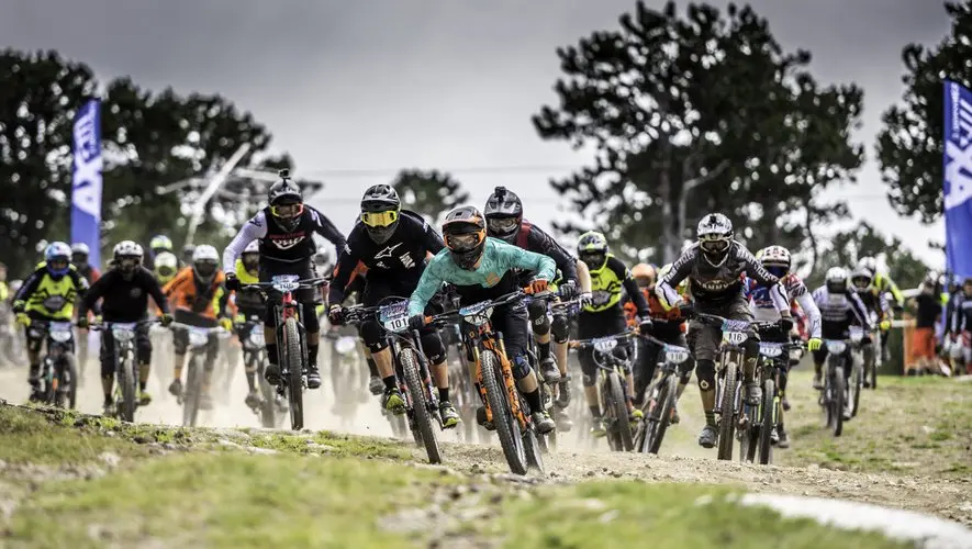 La course de VTT de descente Maxi Avalanche revient en force à Ax 3 Domaines