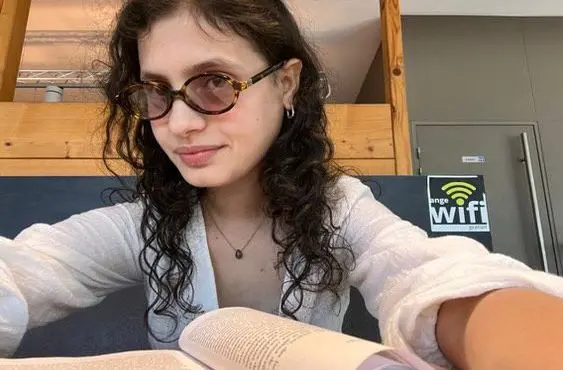 La double vie de Mélissa Boros : étudiante en cinéma et actrice principale d’Alpha, le nouveau Ducournau