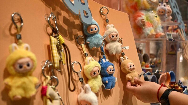 La gamme “mini” des poupées chinoises Labubu en rupture de stock en quelques heures