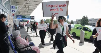 La grève se poursuit chez Air Canada, les avions cloués au sol malgré un ordre de retour au travail