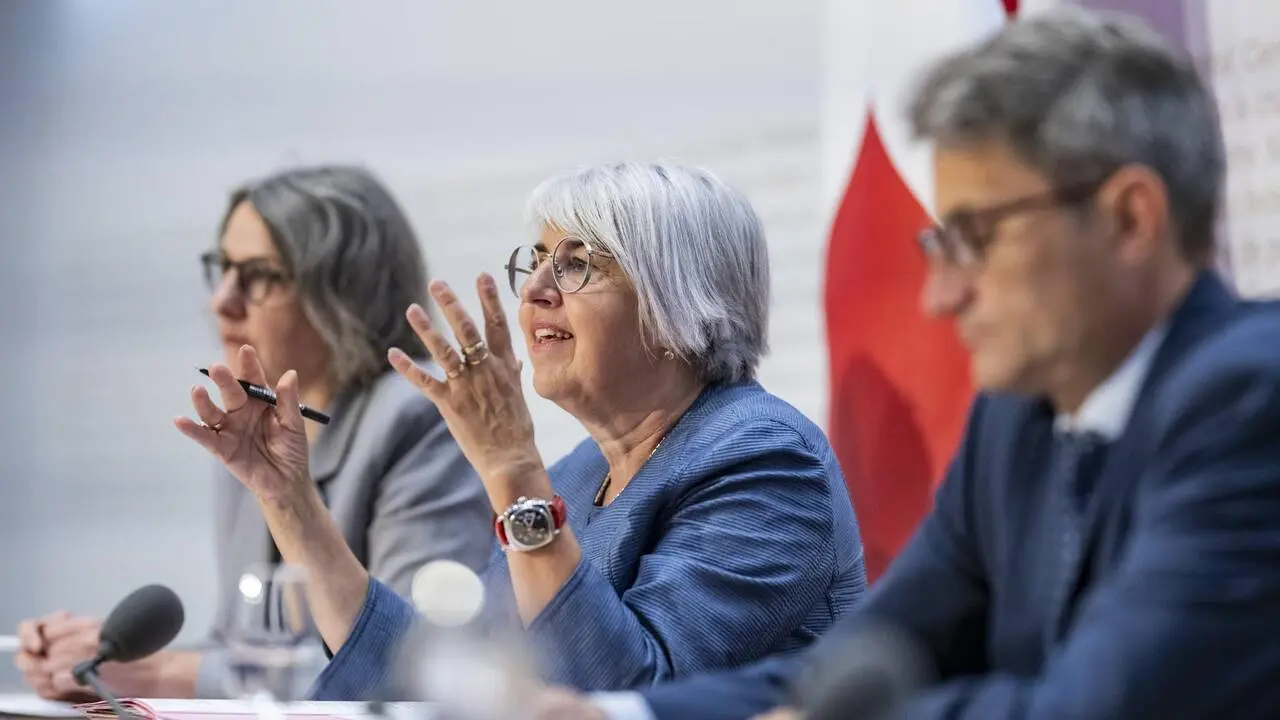 La loi sur les épidémies va être revue et sera plus contraignante pour les cantons - Le Temps
