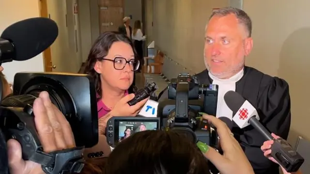 La mairesse Julie Dufour refuse de quitter ses fonctions