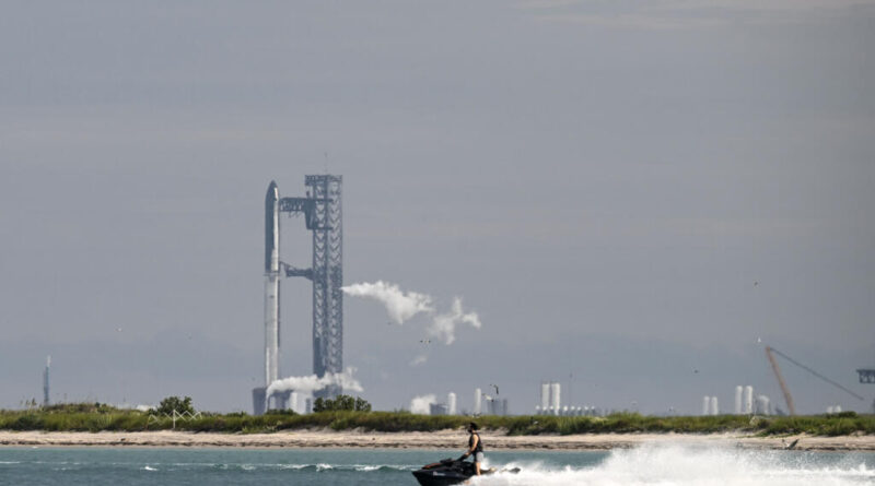 La mauvaise météo provoque le report du lancement de la mégafusée Starship