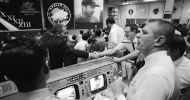 La mort de l’astronaute américain Jim Lovell, naufragé miraculé de l’espace