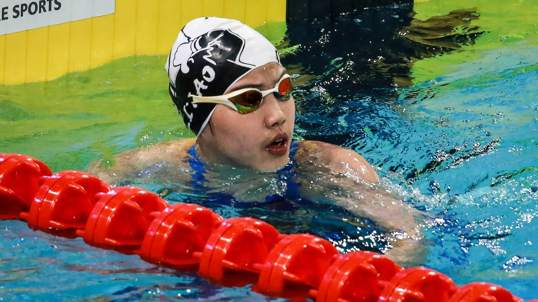La précocité stupéfiante de cette nageuse chinoise interroge dans le monde de la natation