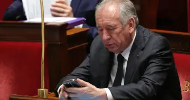 La proposition de Bayrou sur les jours fériés fait grincer jusque dans son camp