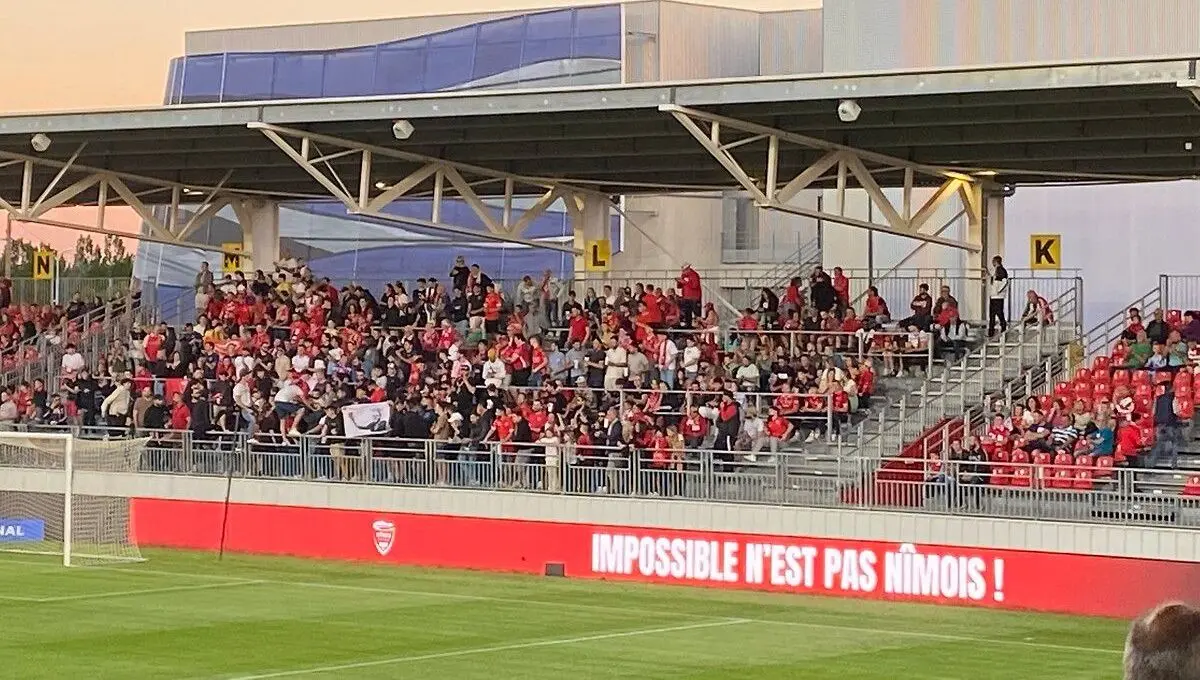 La renaissance des Crocos s'affiche dans un clip publié ce mercredi sur les réseaux sociaux du Nîmes Olympique - ici