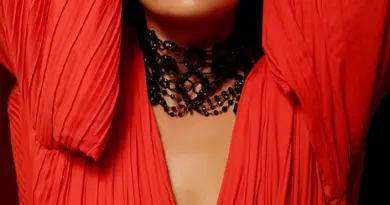 woman,fashion,beauty,elegance,portrait,makeup,hairstyle,dress,glamour,model