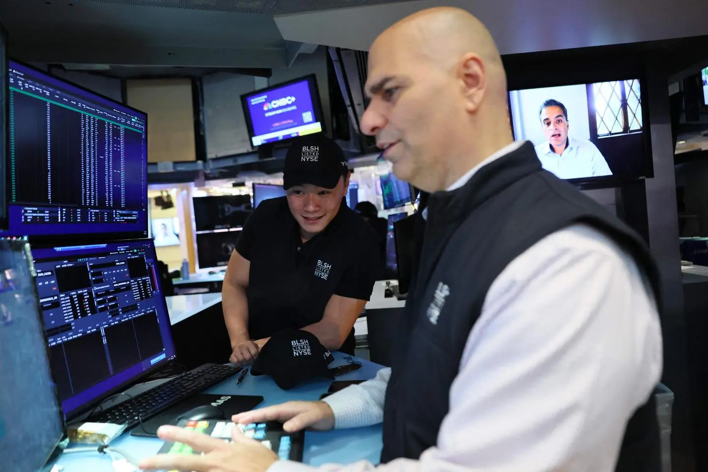 Le Bitcoin dépasse 124 000 dollars, un nouveau record porté par Wall Street et la législation américaine