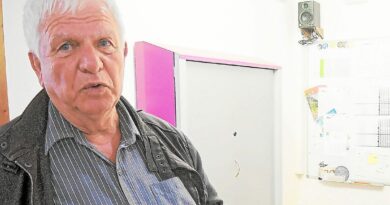 « Le Carhaix d’aujourd’hui lui doit beaucoup » : la gauche bretonne salue la mémoire de Jean-Pierre Jeudy