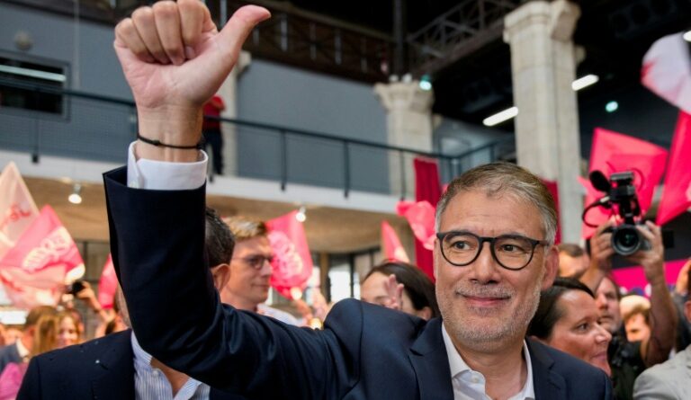 Le PS, volontaire pour gouverner, présente son budget alternatif
