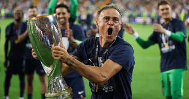 Le PSG de Luis Enrique marque-t-il de son emprunte l’histoire du football mondial ? 100% PSG, la tribune - Ep.1 - ici