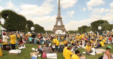 Le Secours populaire organise une journée à Paris pour les enfants de Lyon qui n’ont pas la chance de partir en vacances